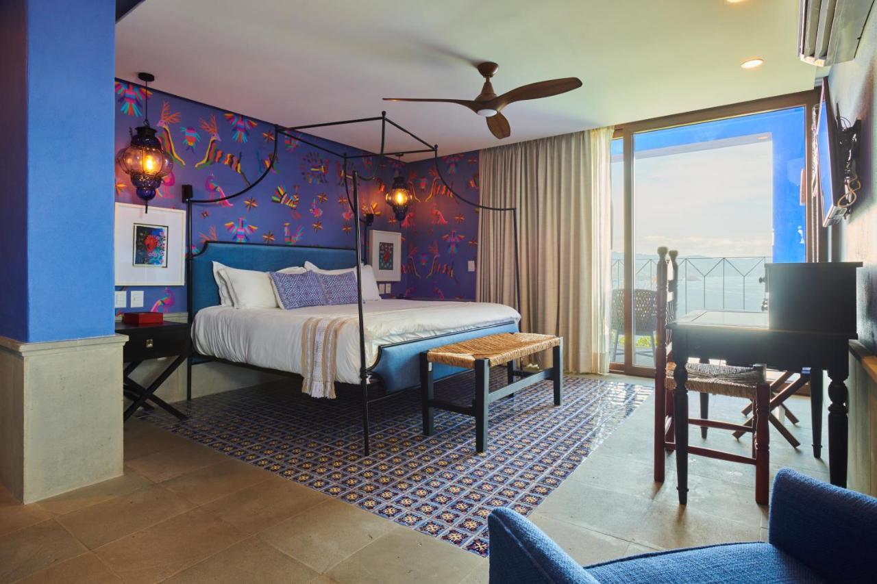 Hotel Luxury Patio Azul (Adults Only) Пуэрто-Вальярта Экстерьер фото A bedroom at the hotel