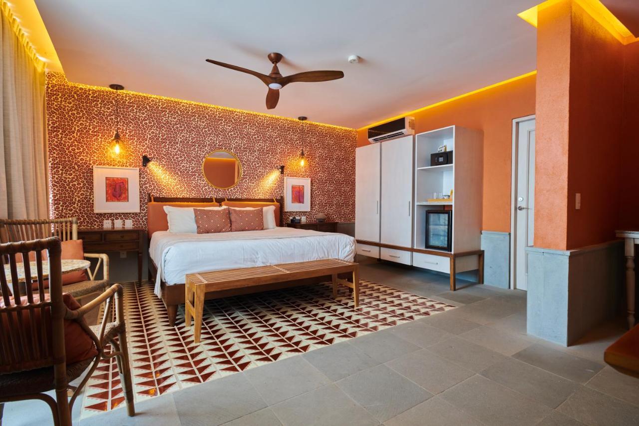 Hotel Luxury Patio Azul (Adults Only) Пуэрто-Вальярта Экстерьер фото A room at the hotel