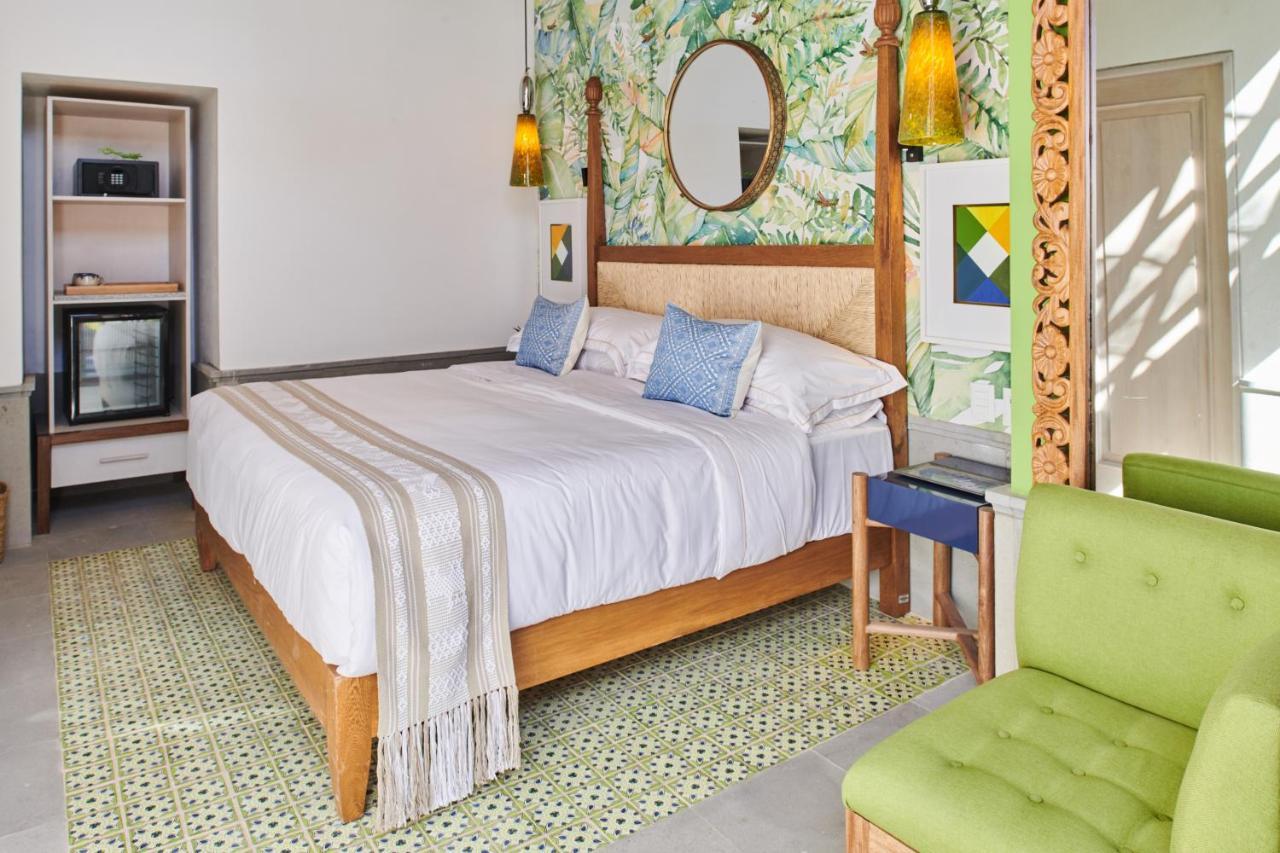 Hotel Luxury Patio Azul (Adults Only) Пуэрто-Вальярта Экстерьер фото A bedroom at the hotel